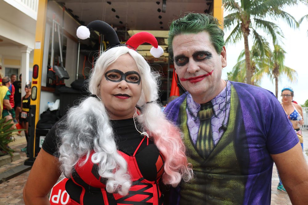 Heroes and Villains 5K 2017 photo - Duval Street, Key West